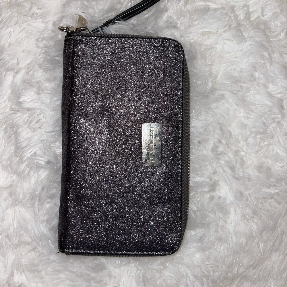 Liz Claiborne wallet